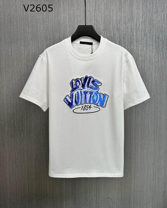 Louis Vuitton Men's T-shirts 1390